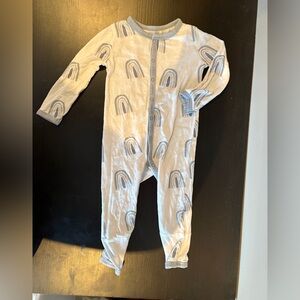 Kyte BABY Gray Rainbow Print Footed One-Piece